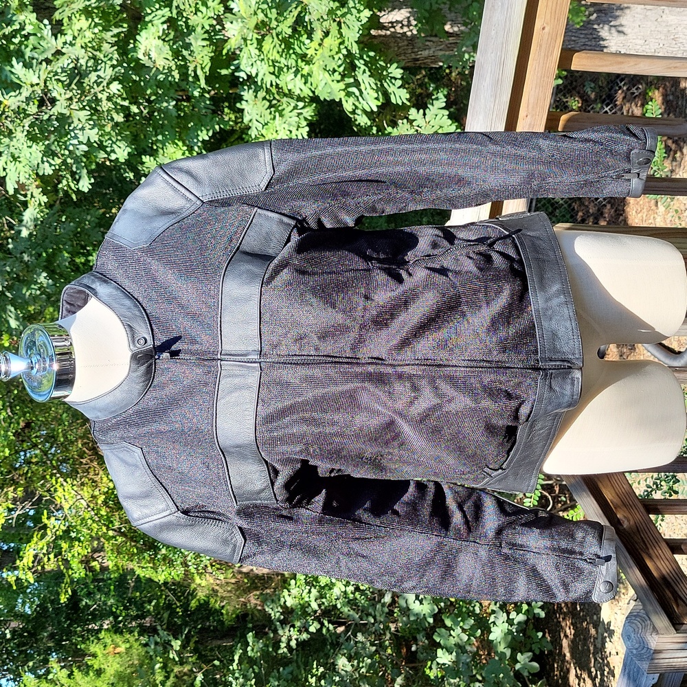 NWOT ladies River Road motorcycle jacket, leather and stretch polyester, sz L